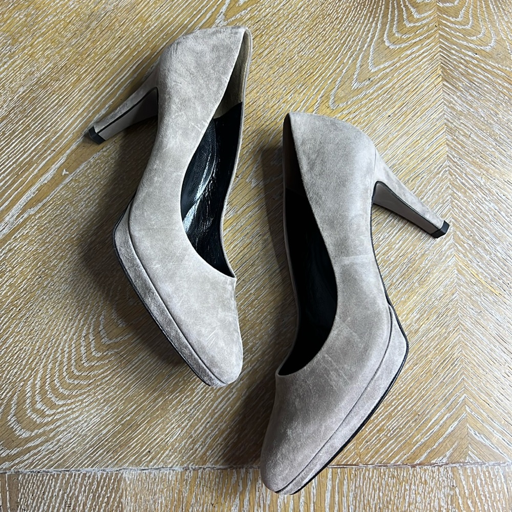 GREEN PAUL Grey Suede Pumps 9